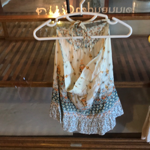 Cute summer halter top!!! - Picture 2 of 2